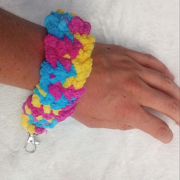 Pride (pan sexual ) car keys , key Chain handcrafted wristlet - Picture 1 of 4